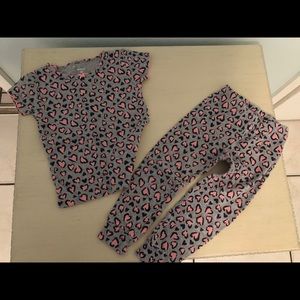 Carter’s 2T pajamas set